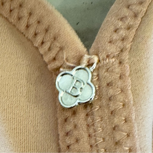 44C Breezies Bra Nude Rose Seamless Wirefree Support - Picture 5 of 16